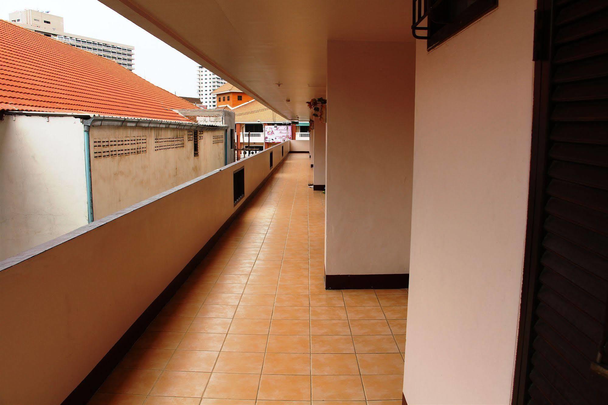 Jomtien Good Luck Apartment Zewnętrze zdjęcie